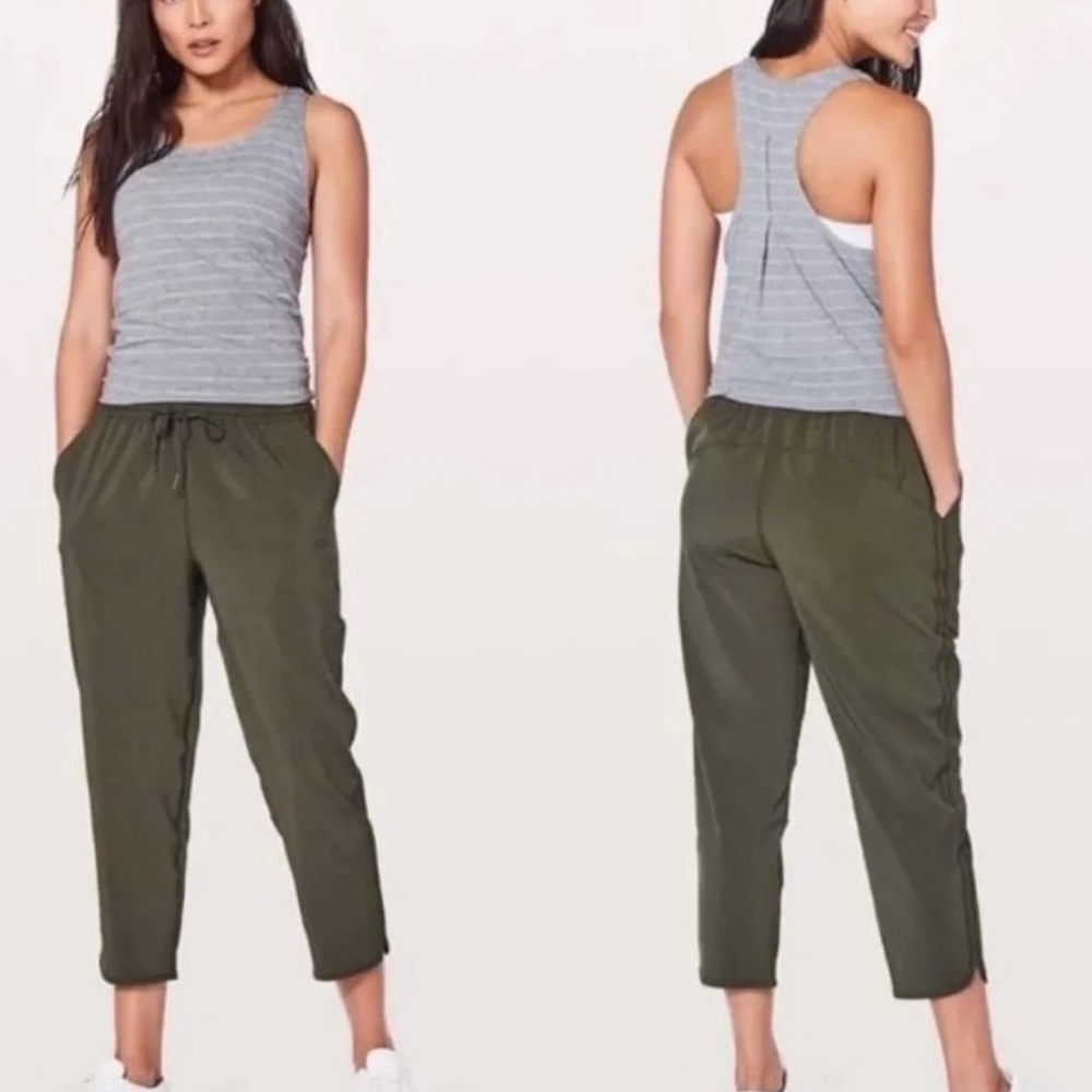 Lululemon Athletica Keep It Classic Crop 23" Pants | Small | Olive Green